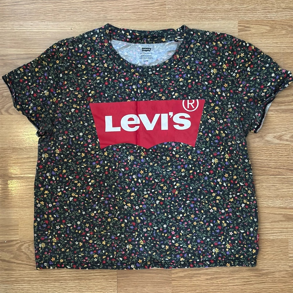 Levi's Red Logo Floral Tee